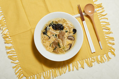 ５種のきのこ香る干し豆腐麺の中華スープ